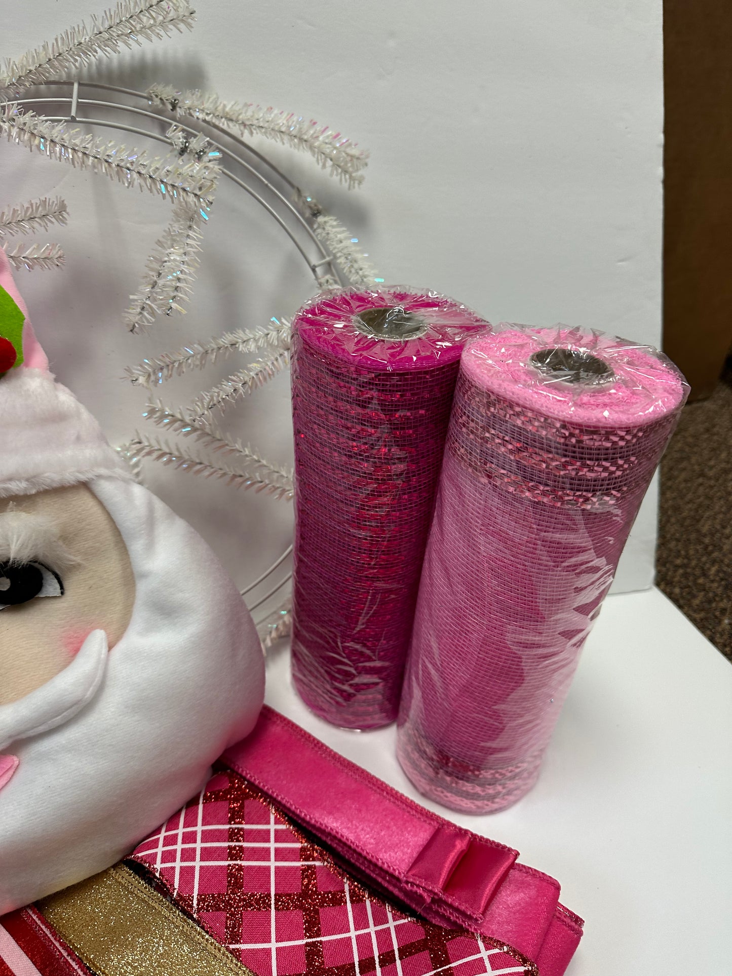 Party Kit - Pink Santa DIY Wreath