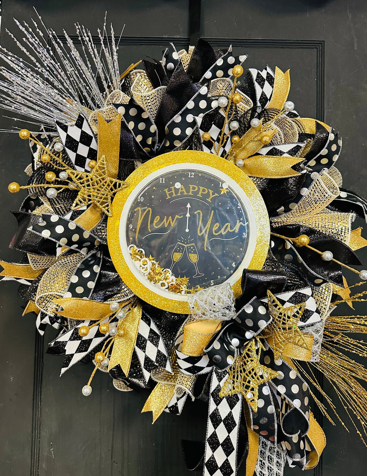 Wreath-Making at the Levitt Event - December 4, 2025, 6 - 8pm, 2nd floor - The Levitt, Downtown Arlington, TX