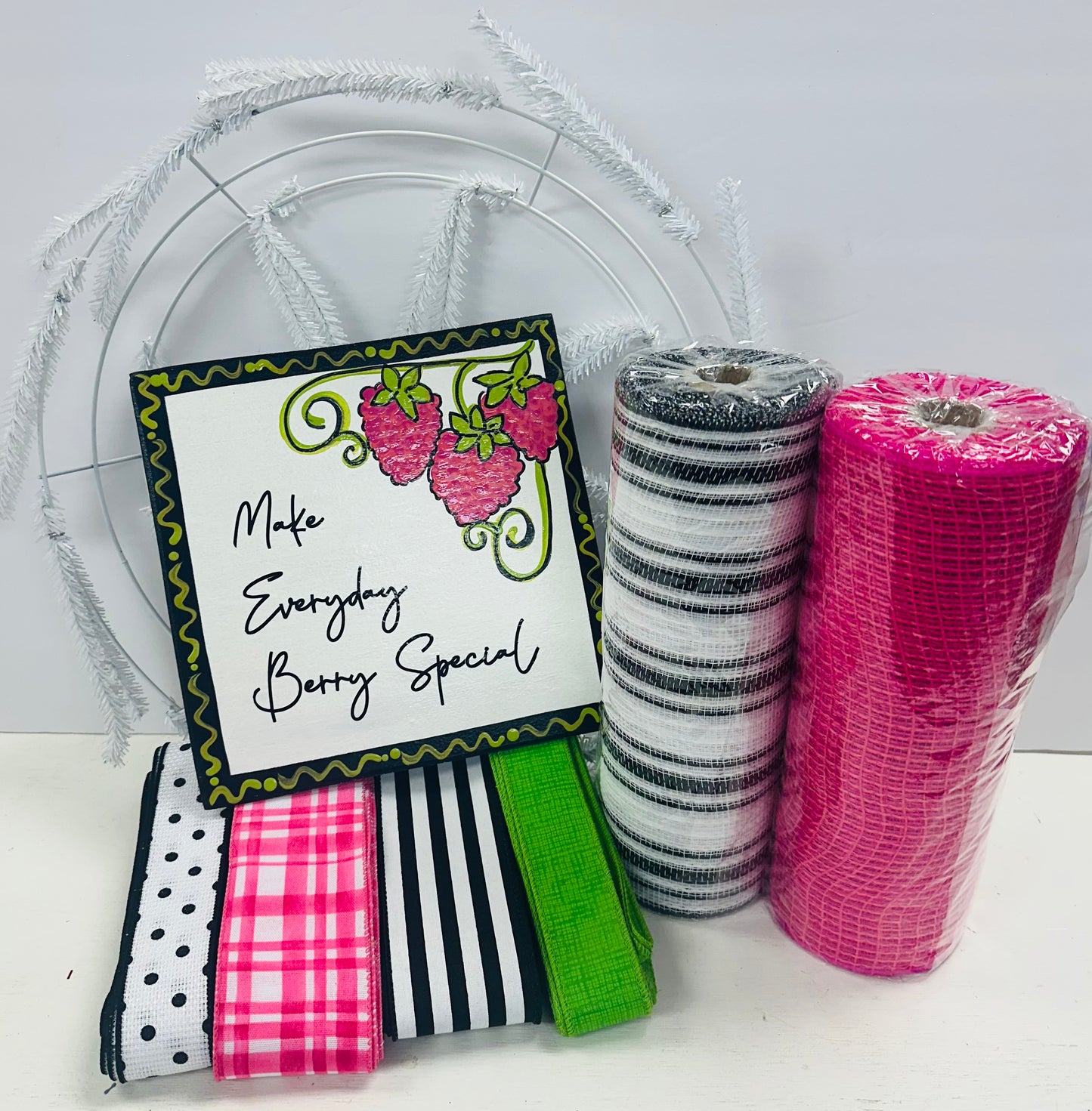 Make Everyday Berry Special Everyday Wreath DIY Wreath Kit