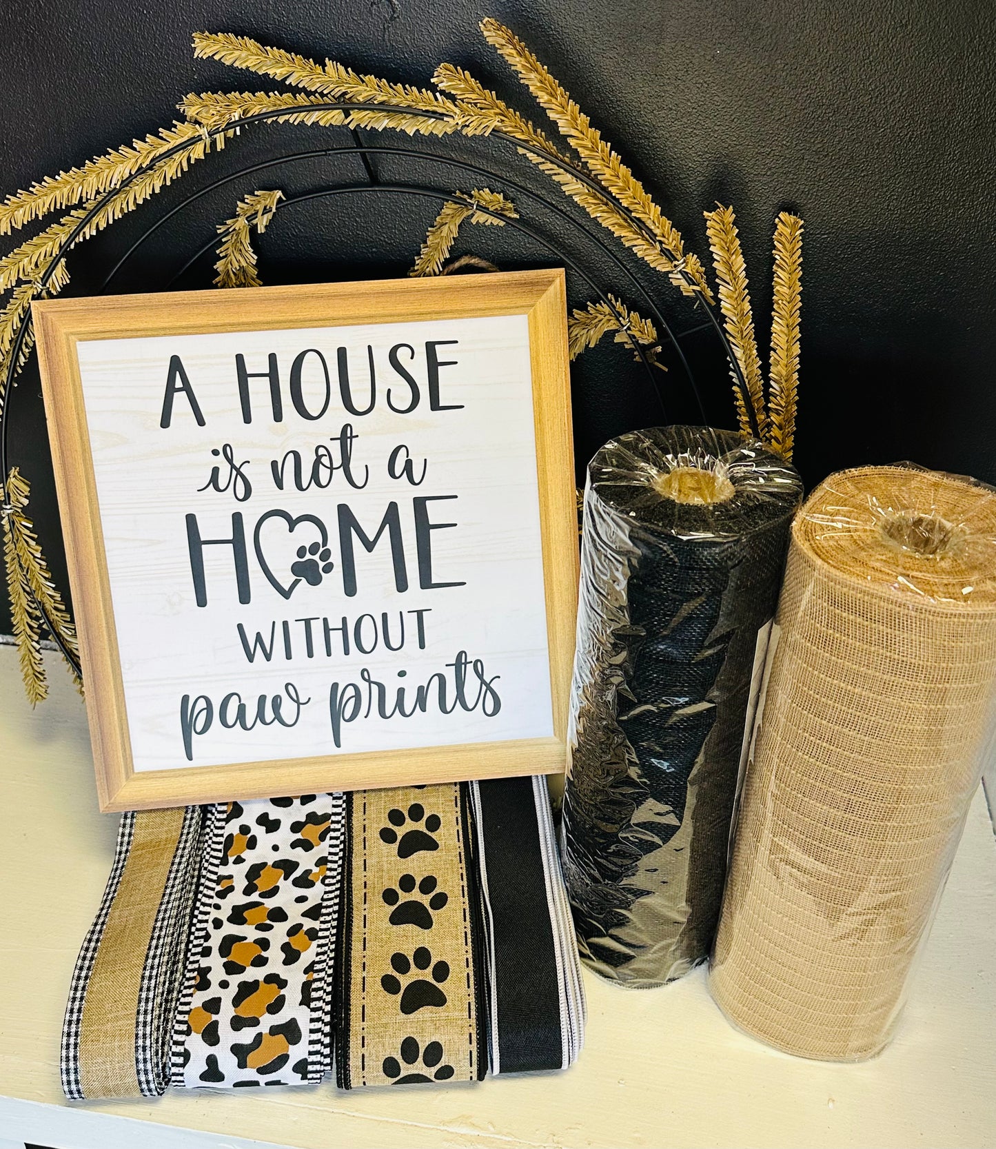 A House is Not a Home Without Paw Prints, Dog or Cat Lovers Wreath Kit