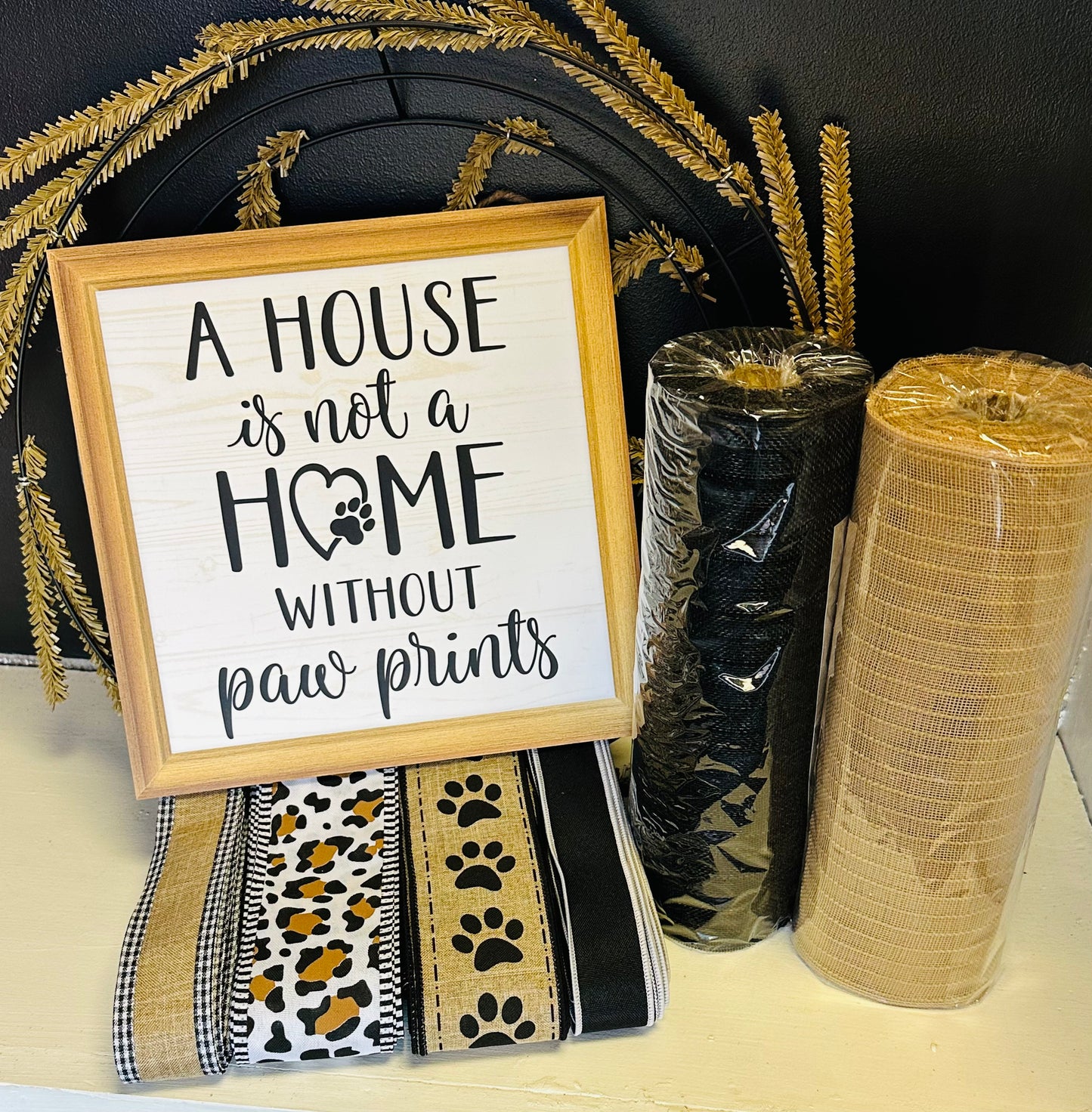 A House is Not a Home Without Paw Prints, Dog or Cat Lovers Wreath Kit