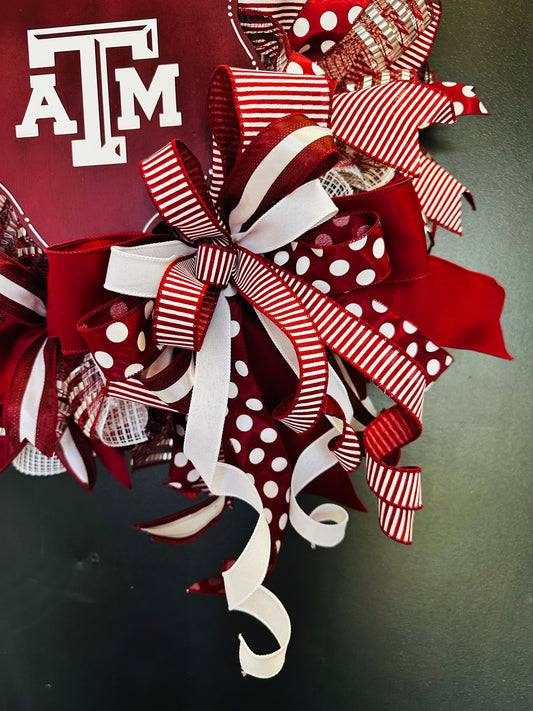 Texas A&M Wreath, Texas Aggie Wreath, Howdy Door Decor, Aggie Wreath, Texas A and M Wreath, Maroon and White Decor, Aggie Decor, Howdy Decor