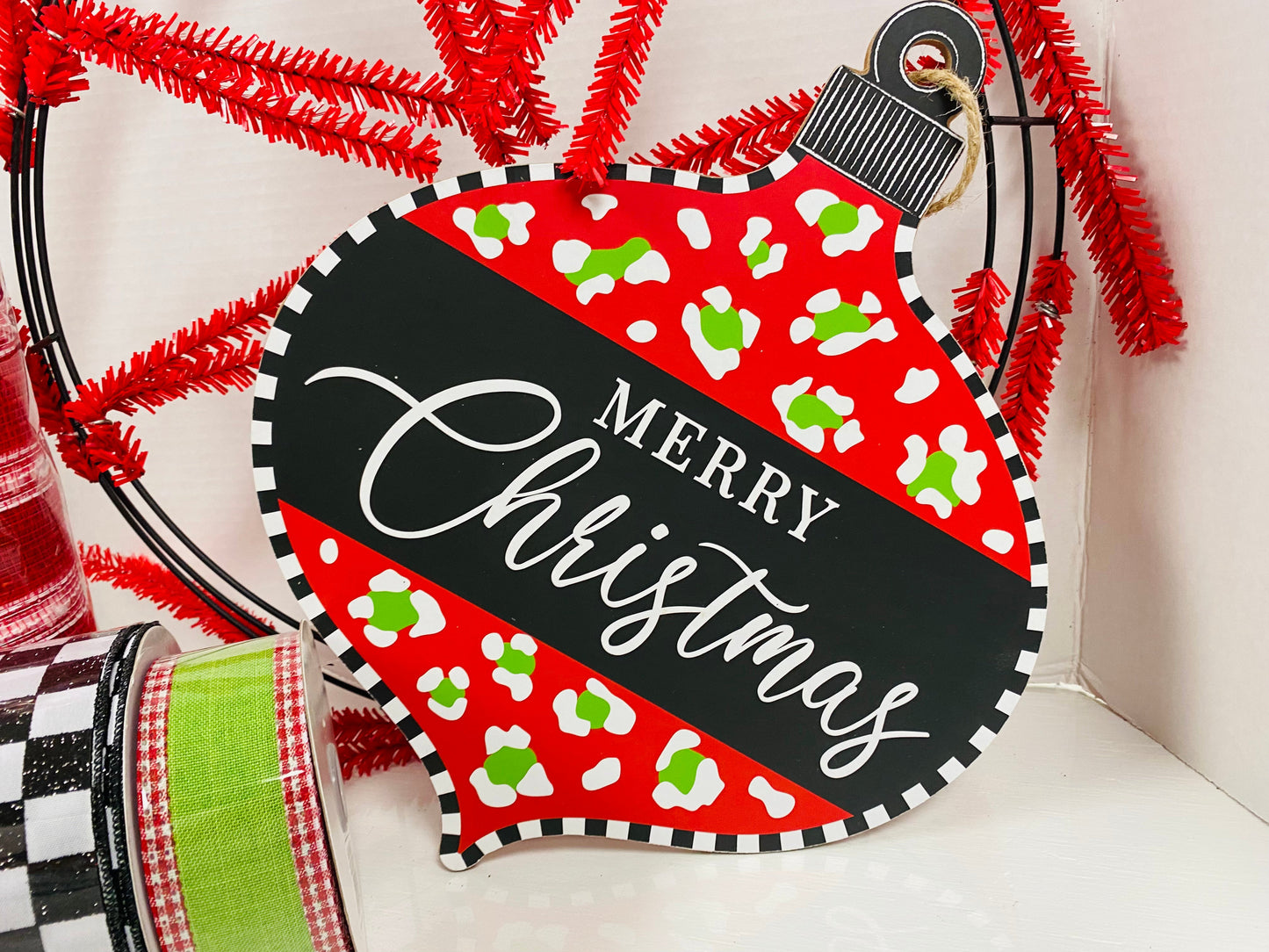 Party Kit - Merry Christmas! Ornament Winter Wreath