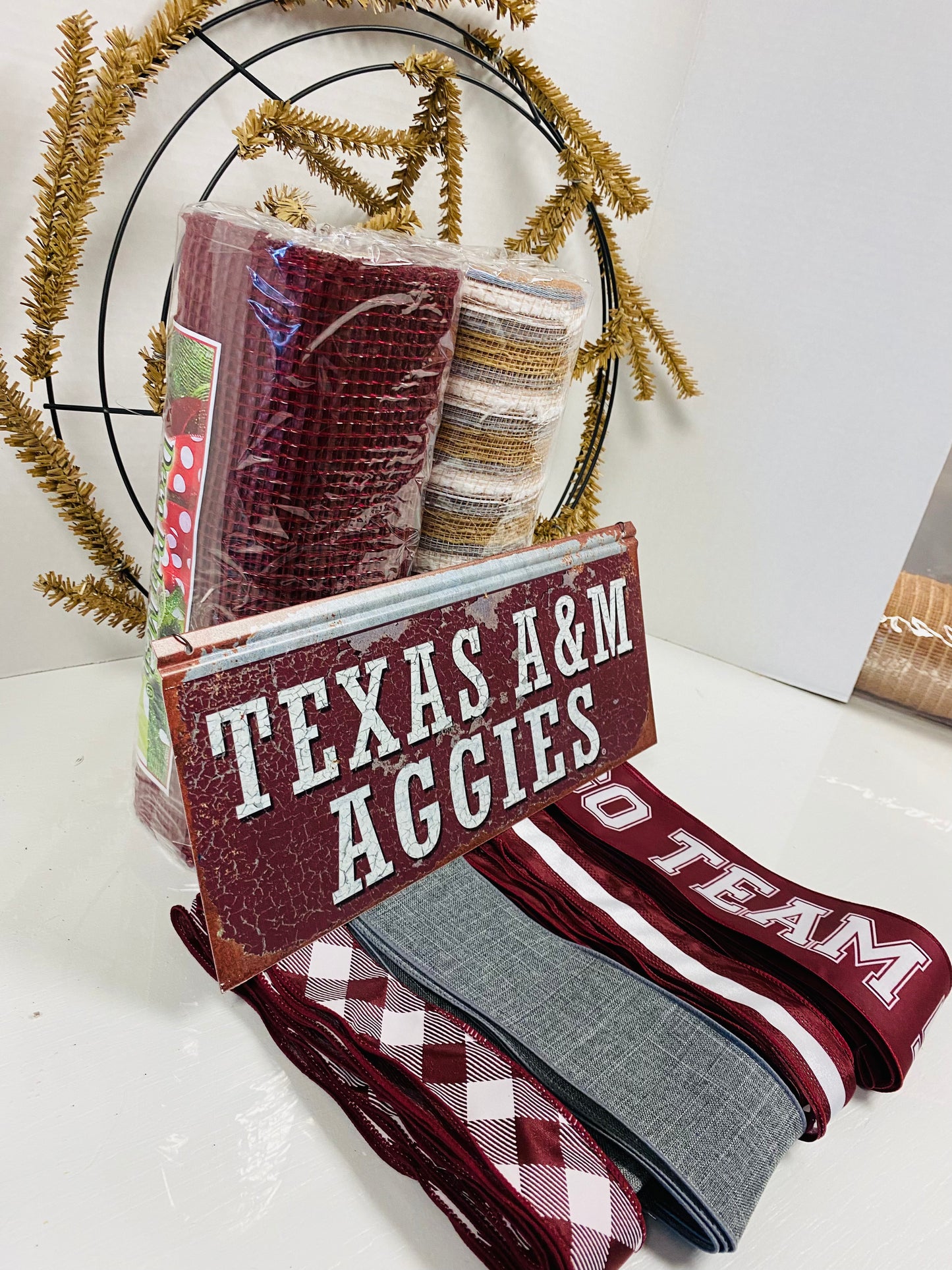 TX Aggie Wreath Party - Texas A&M Aggies Sign