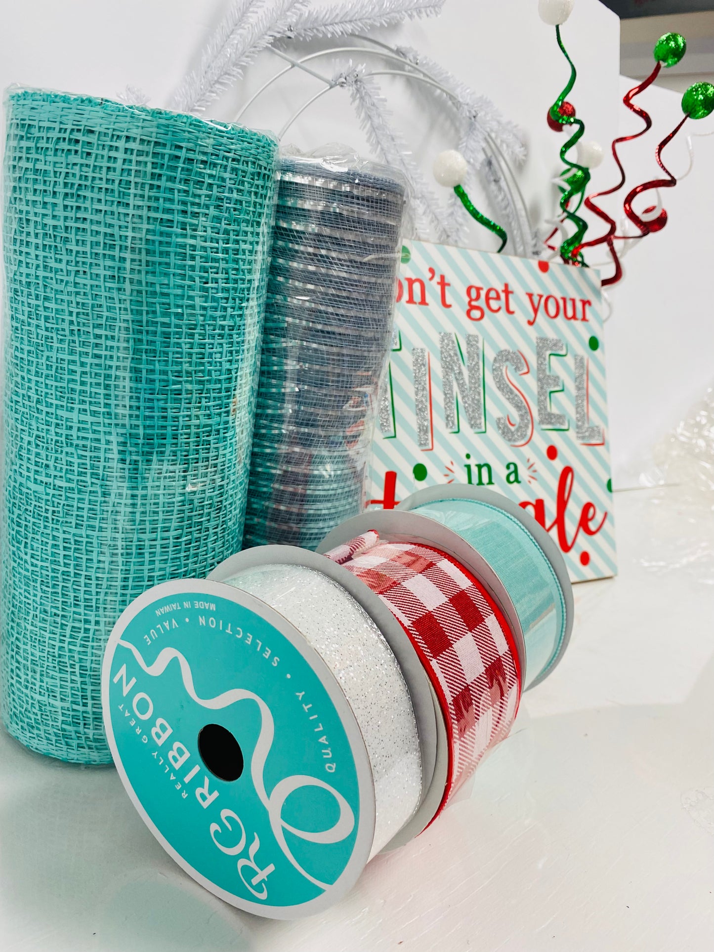 Party Kit - Don't Get Your Tinsel in a Tangle! Christmas Winter Wreath