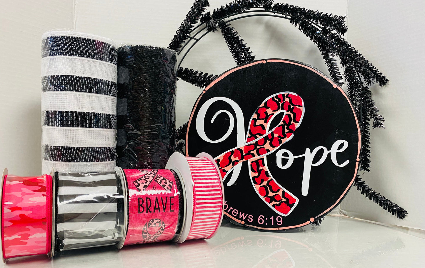 Party Kit - Hope Breast Cancer Wreath (Hebrews 6:19)