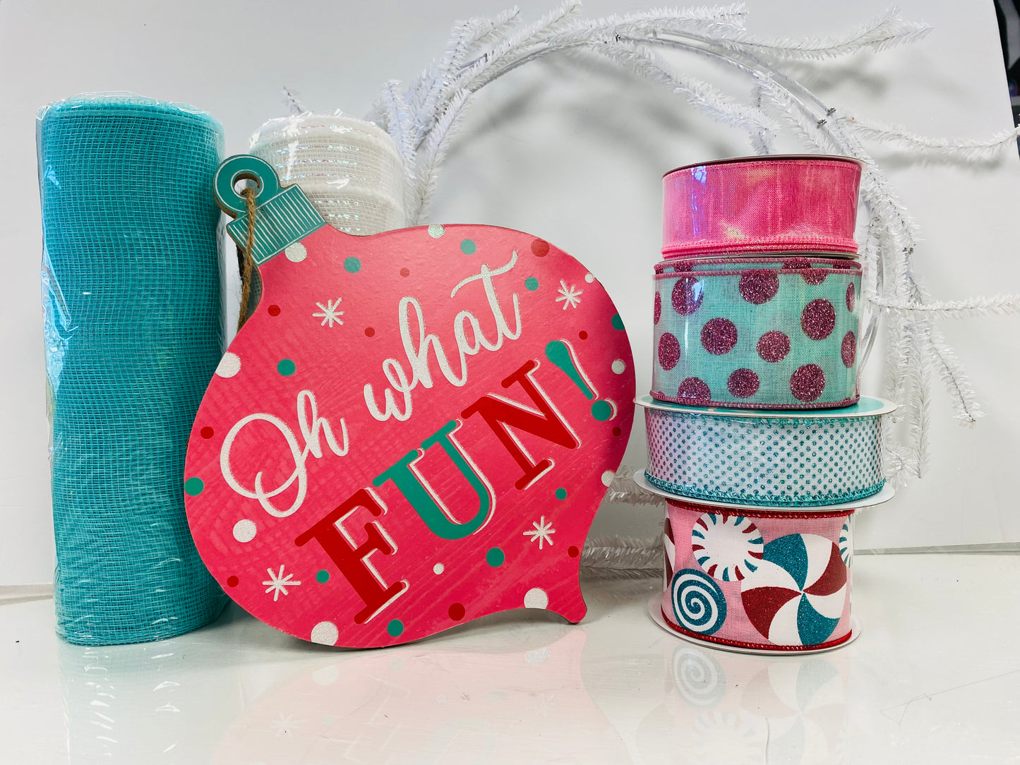 Party Kit - Oh What Fun! Christmas Winter Wreath