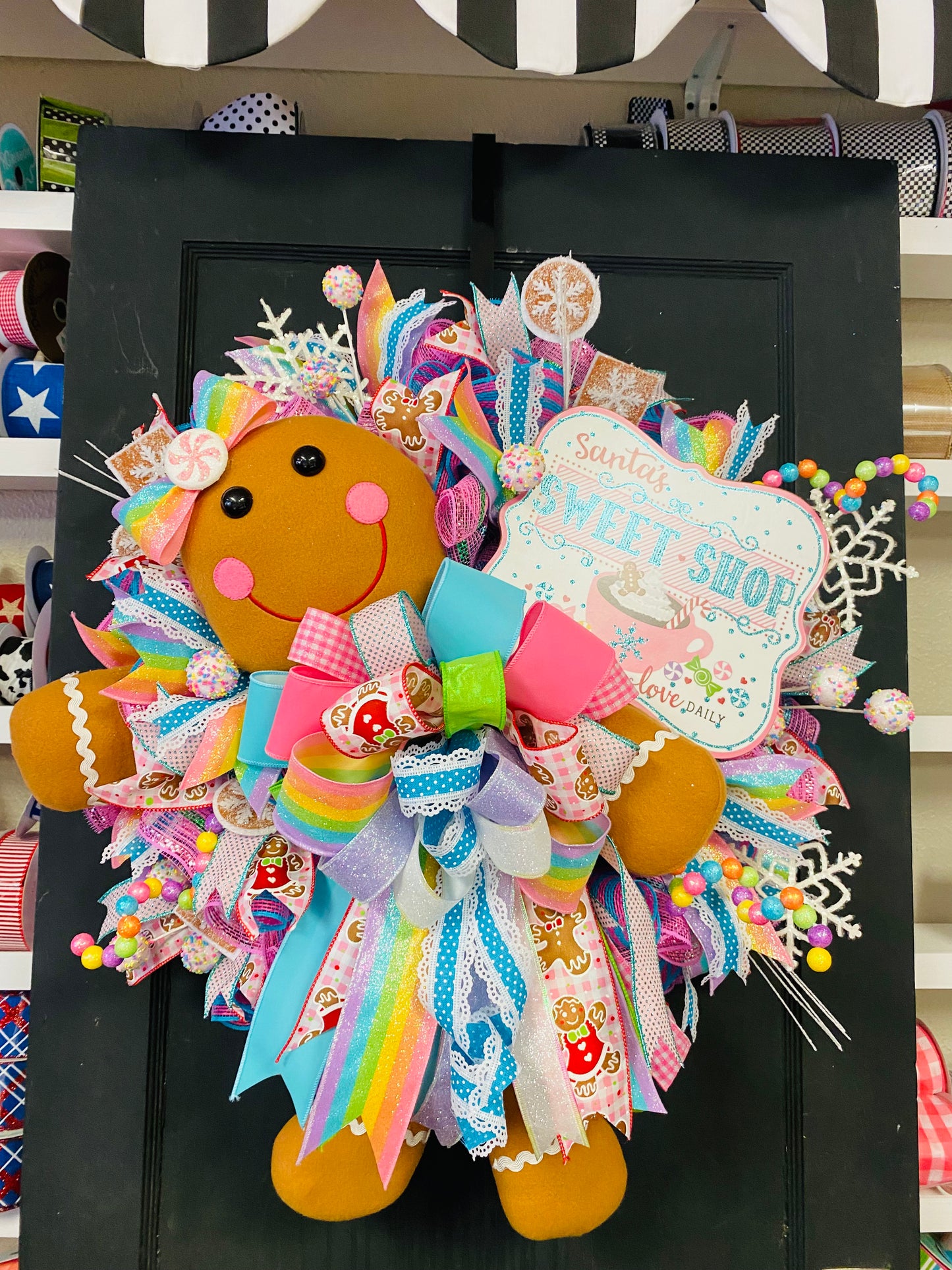 Santa's Sweet Shop Gingerbread Wreath Kit