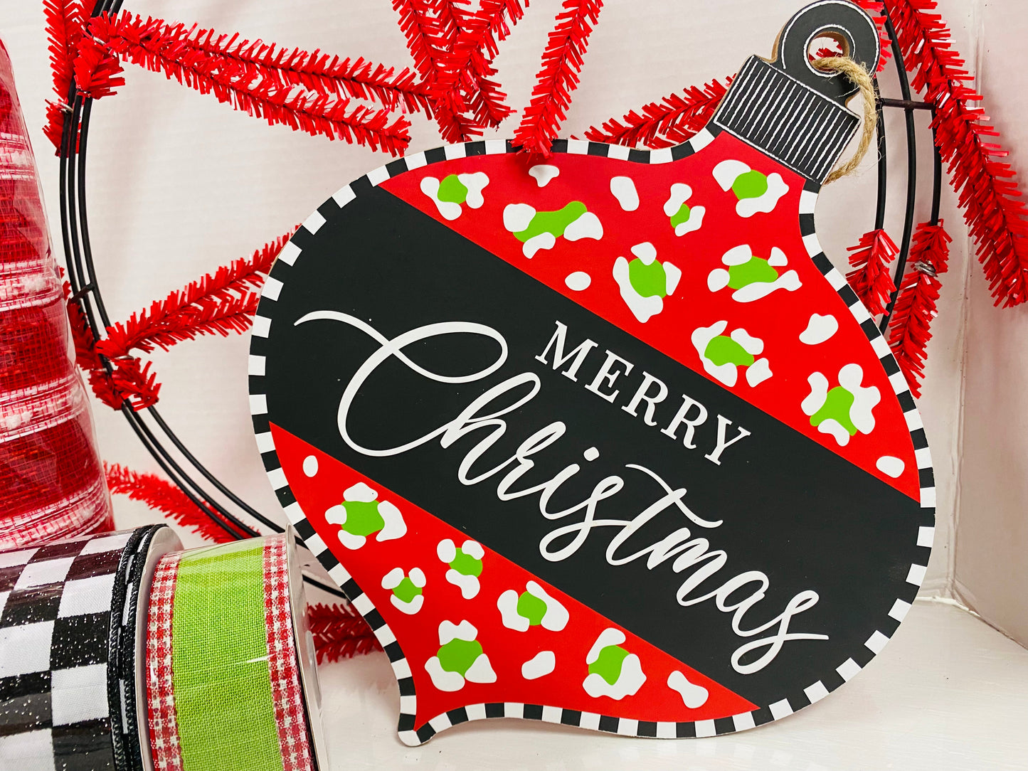 Party Kit - Merry Christmas! Ornament Winter Wreath
