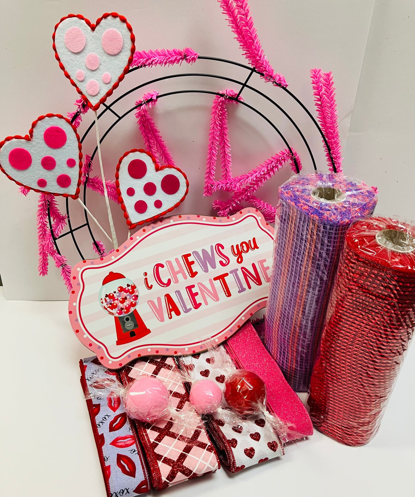 I Chews You, Valentine! DIY Wreath Kit