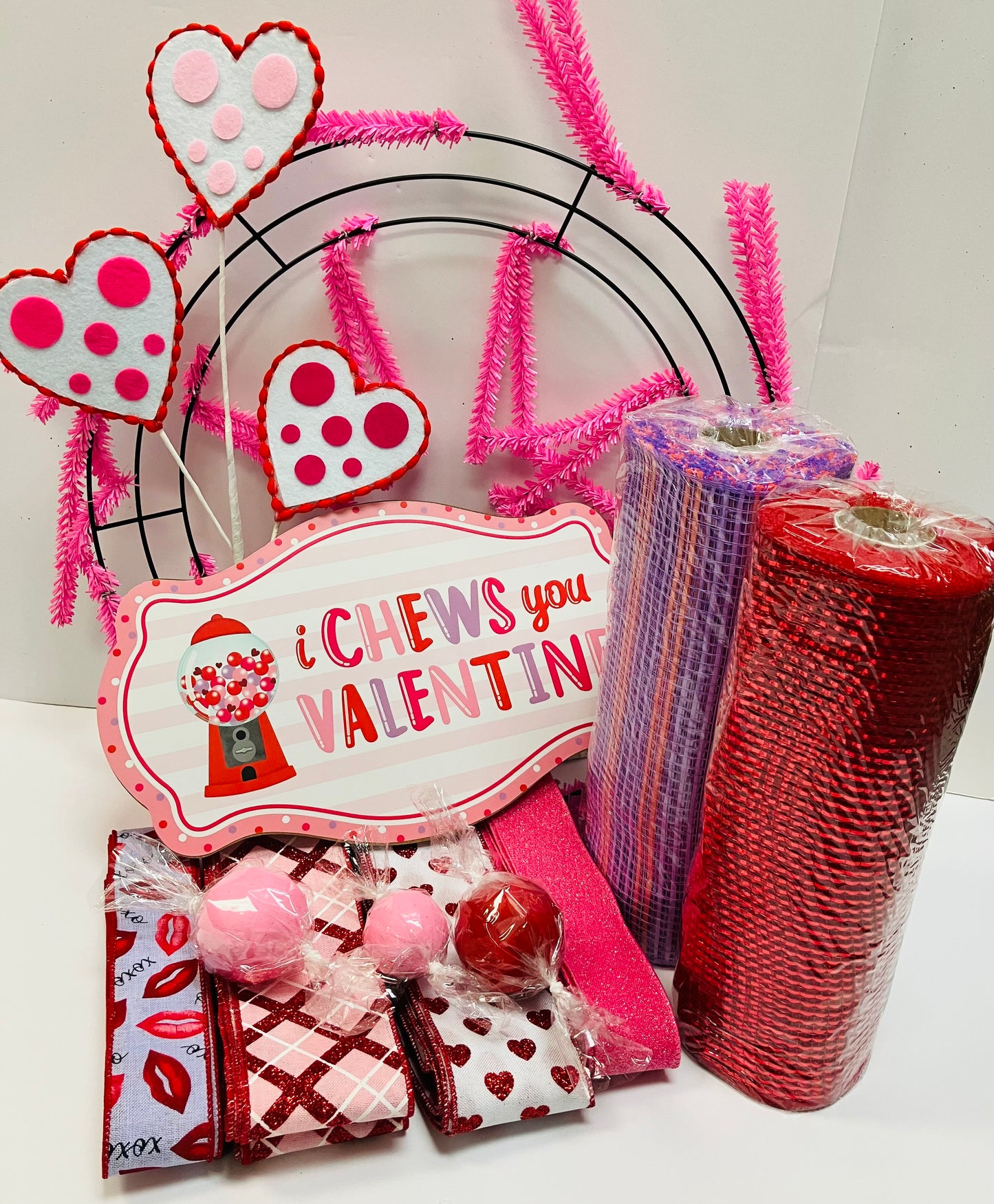 I Chews You, Valentine! DIY Wreath Kit