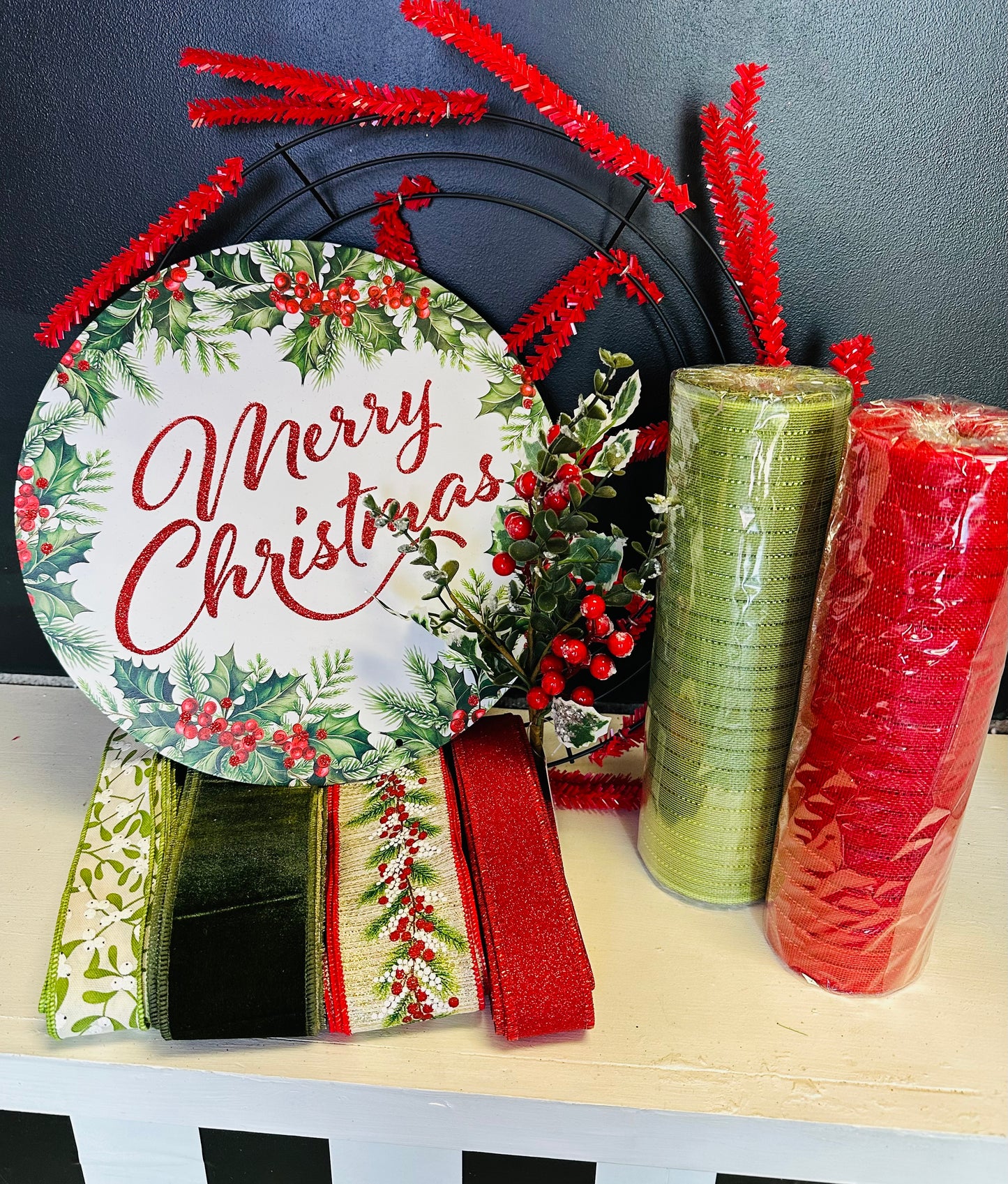 Party Kit - NEW Holly Merry Christmas DIY Kit