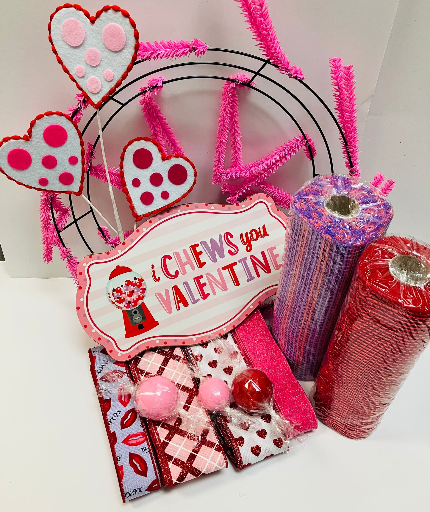 I Chews You, Valentine! DIY Wreath Kit