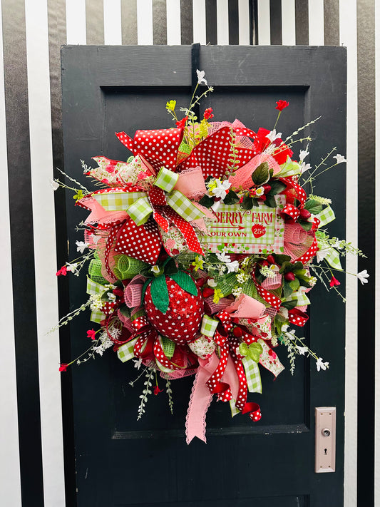 Summer Strawberry Everyday Wreath