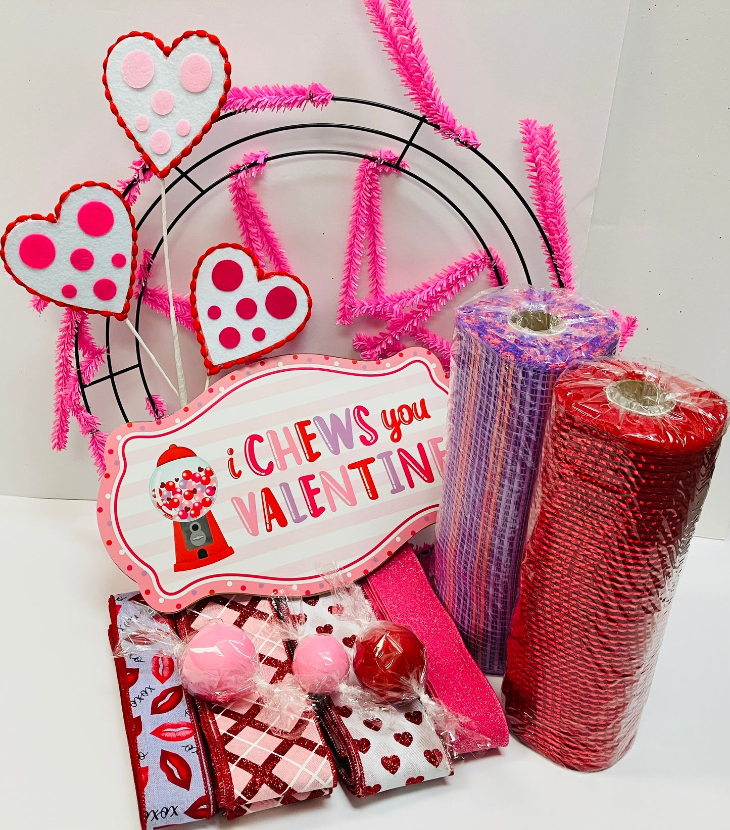 I Chews You, Valentine! DIY Wreath Kit