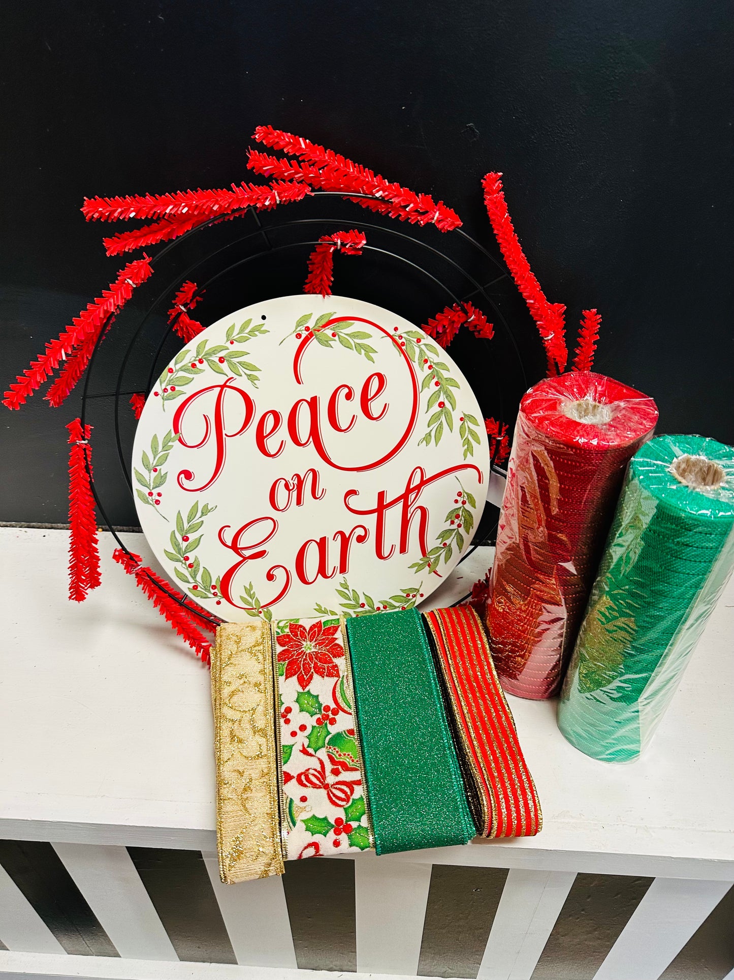 Peace on Earth Christmas DIY Wreath Kit