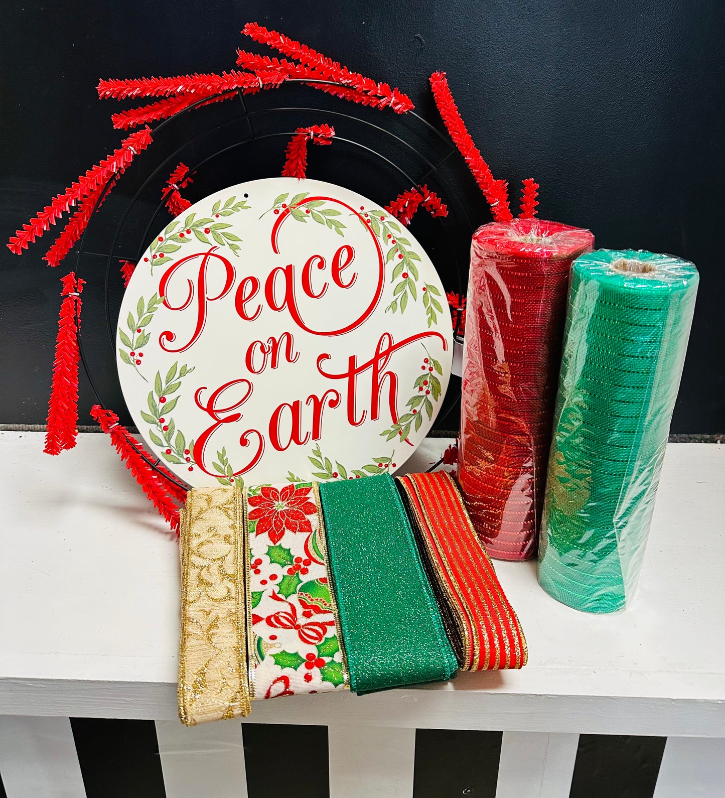 Peace on Earth Christmas DIY Wreath Kit