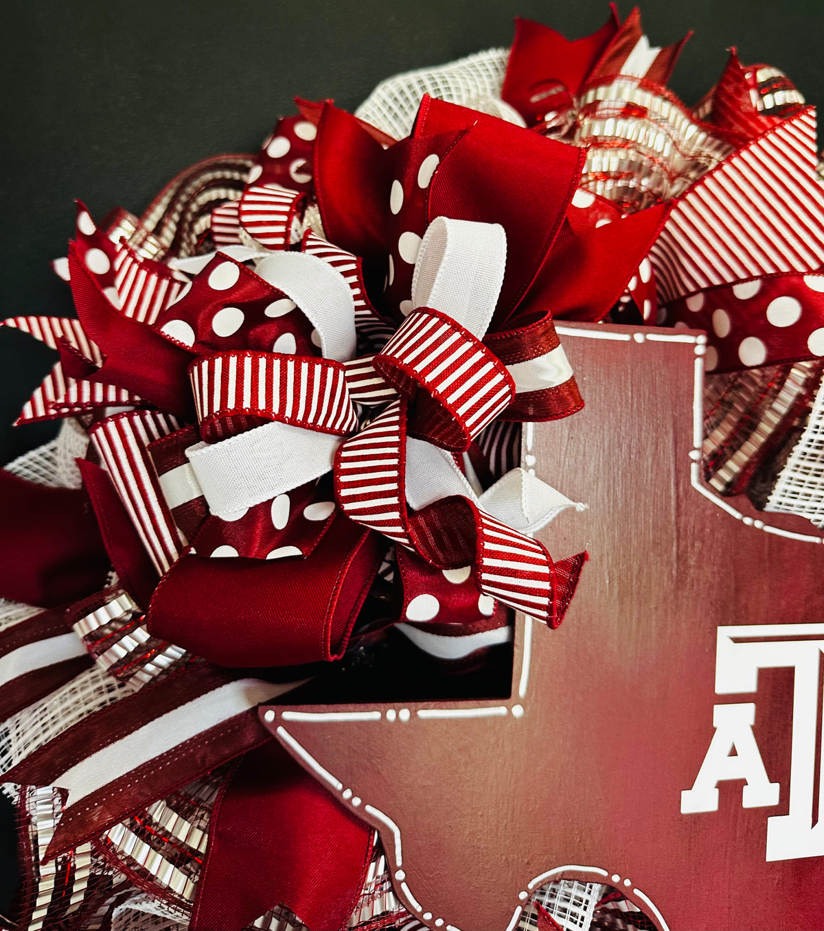 Texas A&M Wreath, Texas Aggie Wreath, Howdy Door Decor, Aggie Wreath, Texas A and M Wreath, Maroon and White Decor, Aggie Decor, Howdy Decor