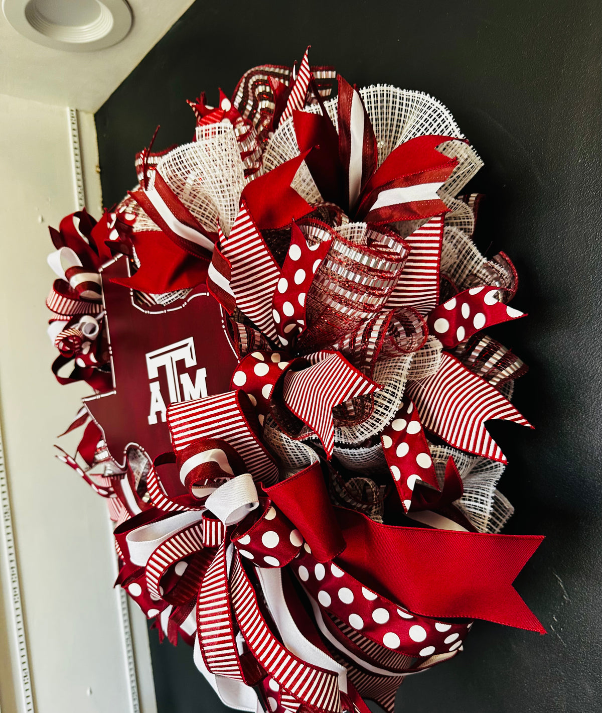 Texas A&M Wreath, Texas Aggie Wreath, Howdy Door Decor, Aggie Wreath, Texas A and M Wreath, Maroon and White Decor, Aggie Decor, Howdy Decor