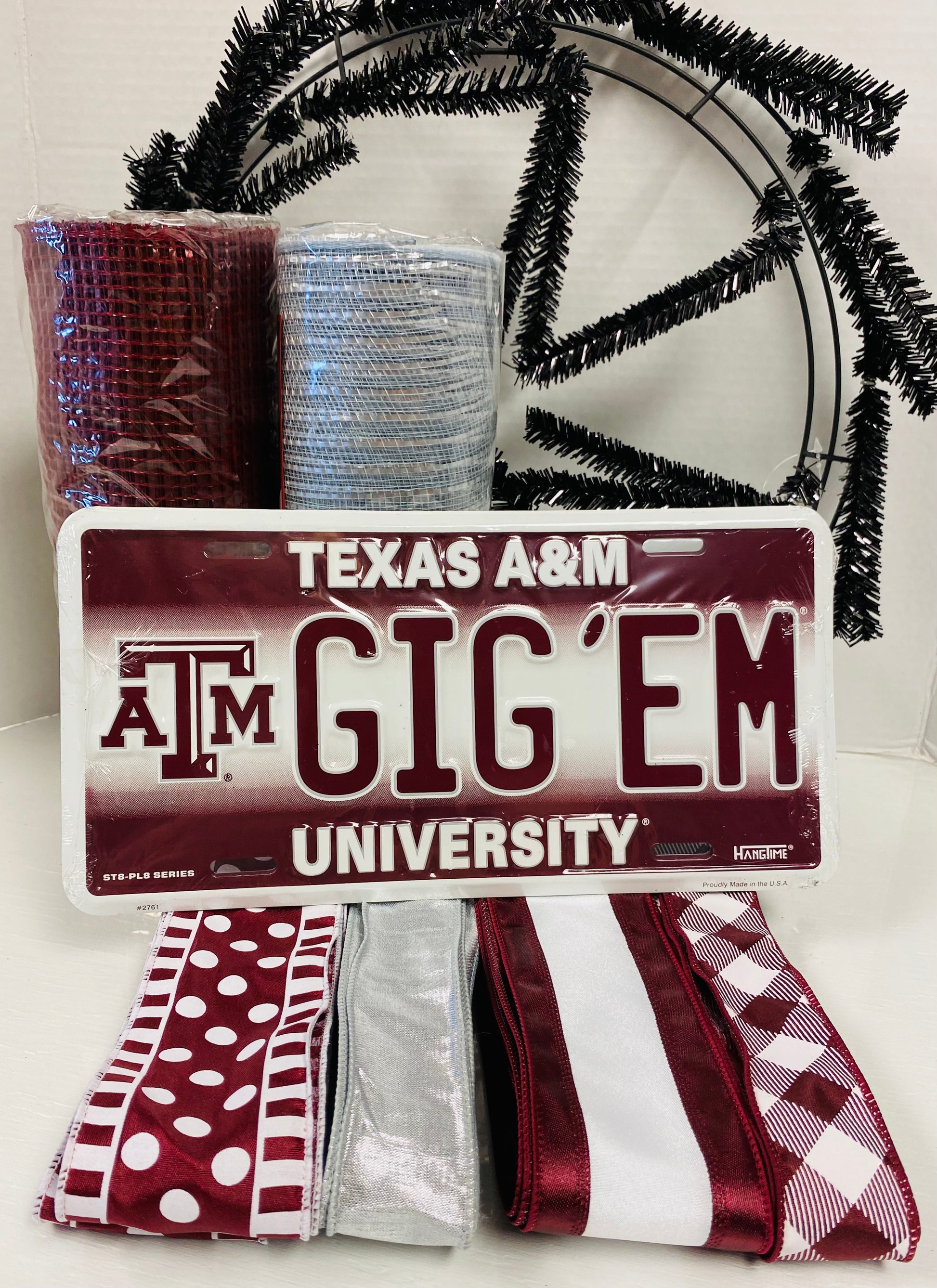 TX Aggie Wreath Party - Gig 'Em Sign – Twisted Grapevines