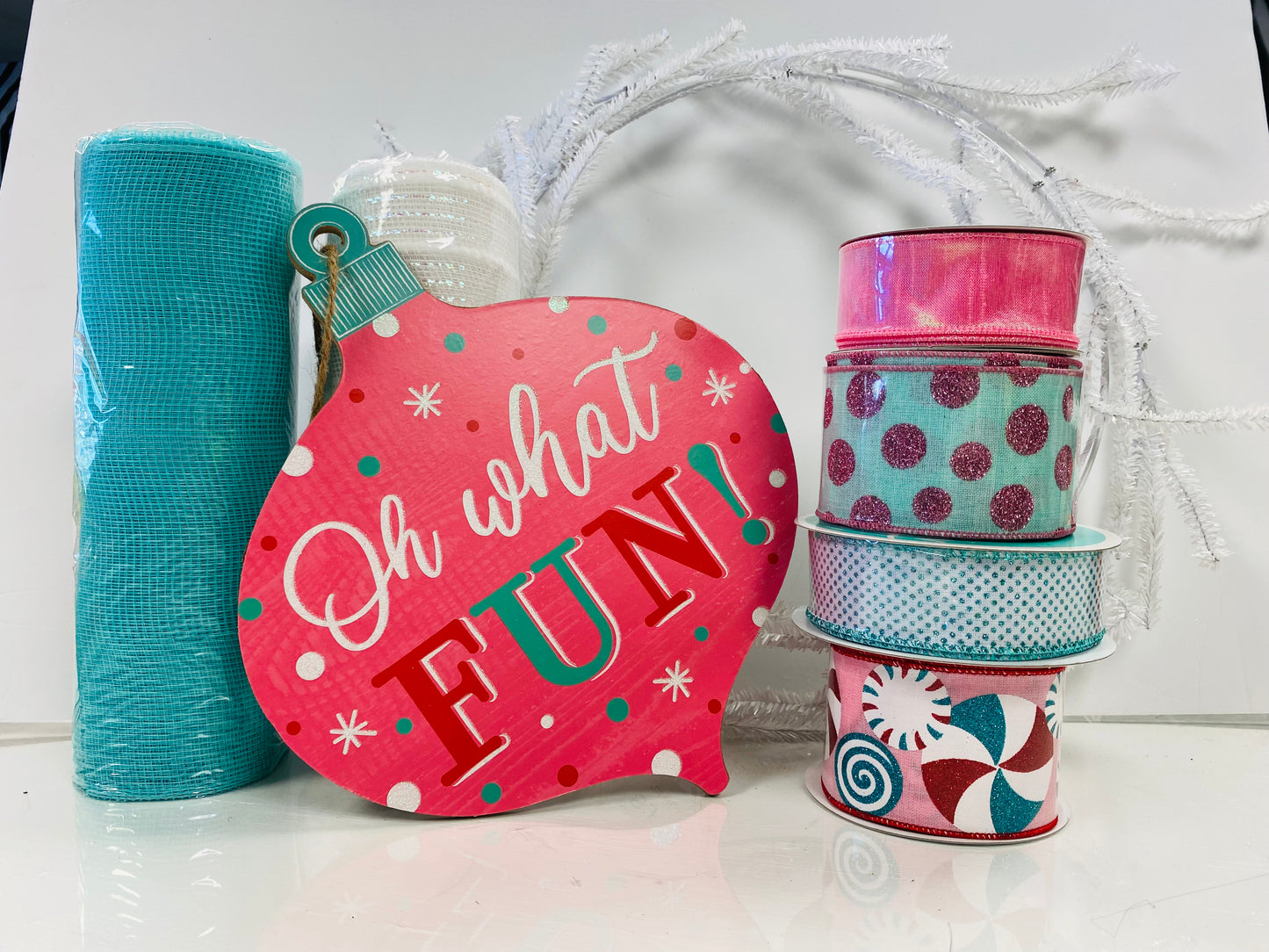 Party Kit - Oh What Fun! Christmas Winter Wreath