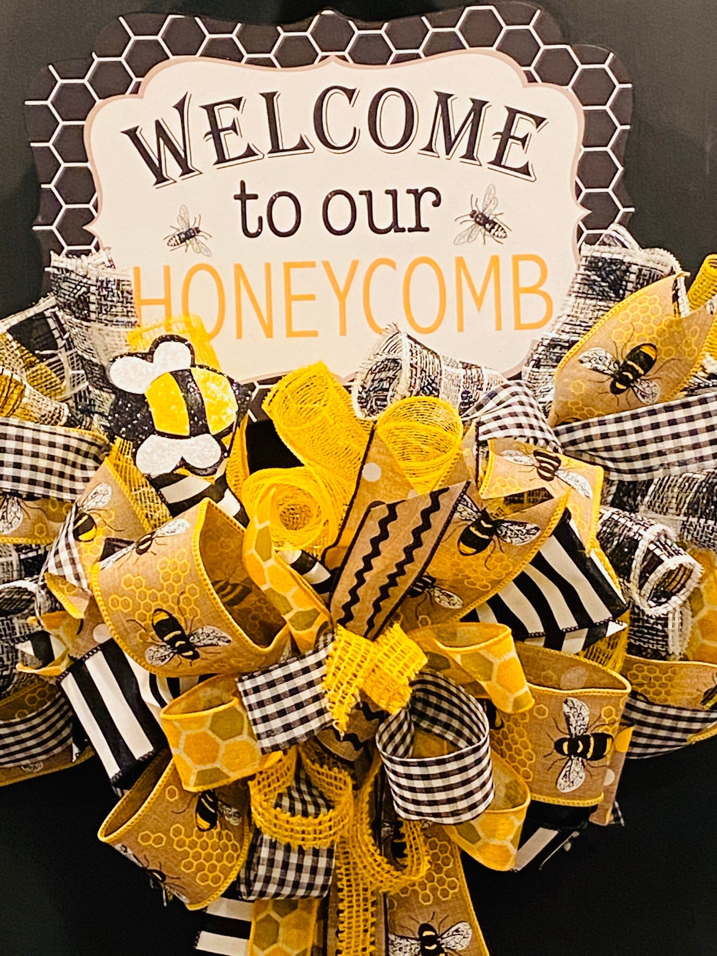 Welcome to Our Honeycomb Wreath,  Bee Wreath, Welcome Wreath, Everyday wreath, Bee Door Hanger, Summer Wreath,  Bee Decorations, Bee Gifts