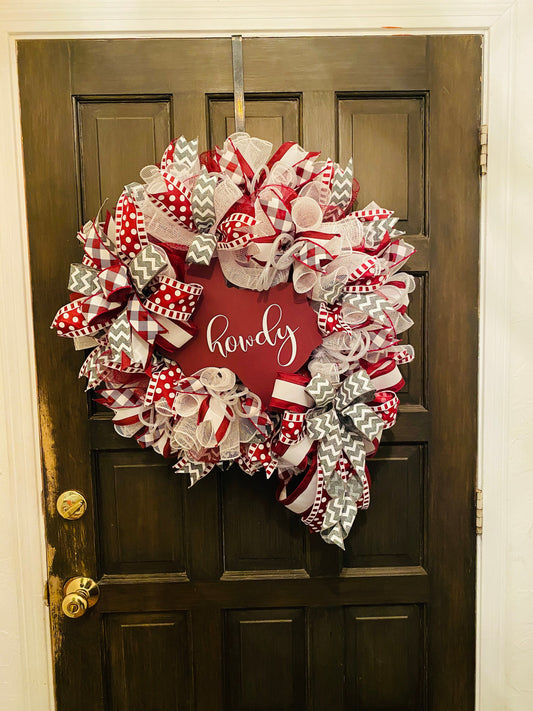 Howdy Wreath, Texas Aggie Wreath, Howdy Door Decor, Aggie Wreath, Texas A and M Wreath, Maroon and White Decor, Aggie Decor, Howdy Decor