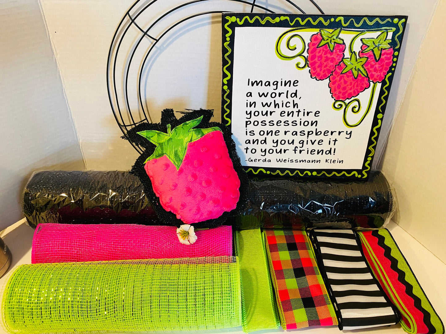 Sweet Raspberry Everyday Welcome Wreath Kit DIY